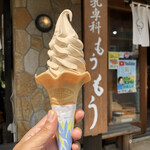 牛乳専科もうもう - コーヒー牛乳ソフトクリーム