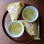 マメ6 - アイスもなか（冷茶はサービス、2012年6月）