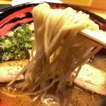 鳥取 鶏・とんこつラーメンつばさ - 麺