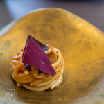 プレゼンテ スギ - 2020.8 本日のパスタ（伊産乾麺キタッラ、トマトと夏キノコのソース、雲丹の塩水アイス、ブラックオキザリス）