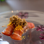 プレゼンテ スギ - 2020.8 杉寿司（ガルムと昆布でGVしたメバチ中トロ、インサラータ・ディ・リゾ、伊産サマートリュフ、卵黄カラスミ）