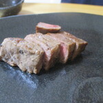 KUKU - 黒毛和牛ランプステーキ（50ｇ）＆黒毛和牛100％ハンバーグ(50ｇ）