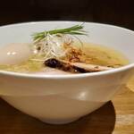 らぁ麺や 嶋 - 横から