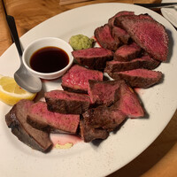 カルネジーオ イースト - 