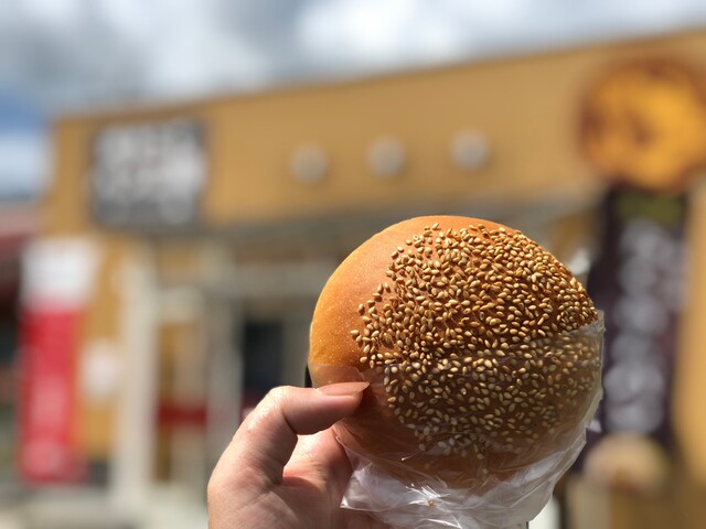パン工房 銀の鳩（COFFEE SHOP PO-PPO） - 花巻（パン）の写真