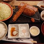 とんかつ藤よし - 米の娘豚極厚ヒレカツ定食、エビフライトッピング！