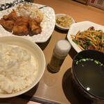 Yayoi Ken - レバニラ炒めとから揚げの定食