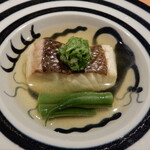 祇園 又吉 - ヒラメとタタキおくらのカレー風味煮