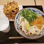 Marugame Seimen - ぶっかけうどん大＋野菜かき揚げ2020.08.22