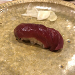 うを徳 - 塩釜本鮪赤身ヅケのにぎり