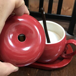 cafe まろん - ほ～ら、真ん中に穴が開いているよ