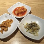 コサム冷麺専門店 - 付け合わせ