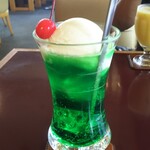 コーヒー マコ - クリームソーダ  500円