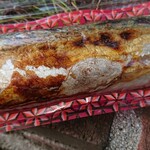 石田魚店 - ラップで巻かれてる