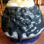 つばめ氷菓店 - 黒ごまラムレモンバナナ