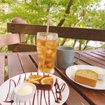 THIRD PLACE ROKKO - 実は、柵の向こうが下がってて、それも開放感を生んでます。