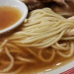 松戸中華そば 富田食堂 - 細麺。低加水