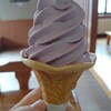 くずまき高原ちゃや - 料理写真:山ぶどうソフトクリーム300円