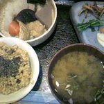 身土不二 - 玄米定食「旨煮」700円