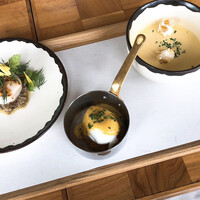 ザ タヴァン グリル＆ラウンジ - 