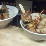 吾妻家 - おいしそうな焼き鳥たち