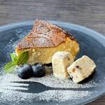 ダイニング ケー&クー スペース - バスク風チーズケーキ
