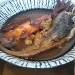 マル佑 - イカとどんこ(深海魚)です