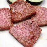 炭火焼肉ふじた - カイノミは脂の甘みが絶妙です。