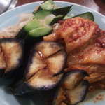 焼肉 静龍苑 - キムチ盛り合わせ