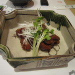 自家製粉そば 幸町 満留賀 - ピリ辛砂肝です