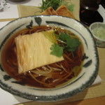 自家製粉そば 幸町 満留賀 - きつねそばです（揚げは別）