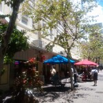 Fort Street Cafe - フォートストリートモール。