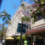 Fort Street Cafe - HPU（ハワイパシフィック大学）の前にお店、あります。