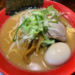 旭川味噌ラーメンばんから - 味噌ラーメン730円 煮卵サービス 大盛130円