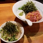 麺屋 六感堂 - とろたくのぶっかけ＋梅きゅうのまぜ飯