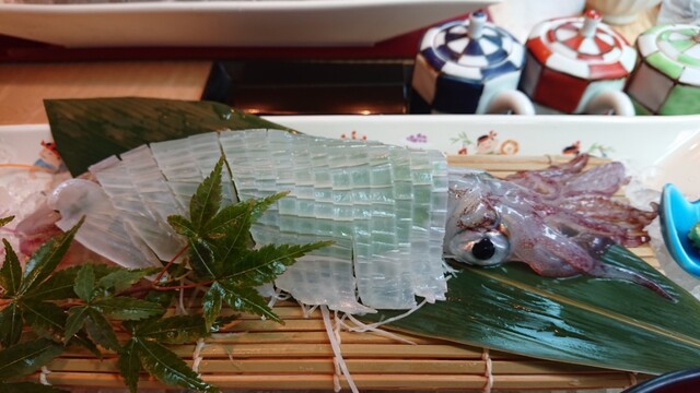 対馬のどぐろとイカ活き造り 博多 魚蔵 都ホテル店 博多 魚介料理 海鮮料理 ネット予約可 食べログ