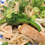 有限会社桝屋酒店   - もやし炒め