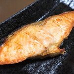 有限会社桝屋酒店   - とき鮭塩焼き