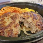 イエロー テント - ハンバーグの断面