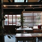 給食カフェ はな結 - 店内よりパチリ