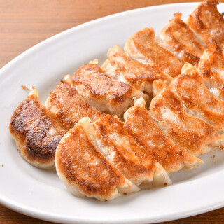 4月5日 8日迄 12時 16時限定 90分餃子食べ放題 500円 大衆中華酒場 ひよこ飯店 東梅田 中華料理 食べログ