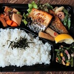蔵出しめんたい本舗 - テイクアウトメニュー【鯖めんたい弁当】972円（税込）
