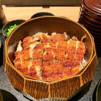 うなぎ四代目菊川 クロスゲート金沢店 - 良い焼き色。