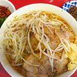 ラーメン二郎 - ラーメン小＋ニンニク多め＋青ネギ＋シビれ