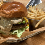 J.S. BURGERS CAFE 名古屋mozo店 - 