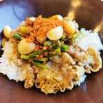 すき家 - 料理写真:牛丼トリプルニンニクMIX(並盛) ¥580