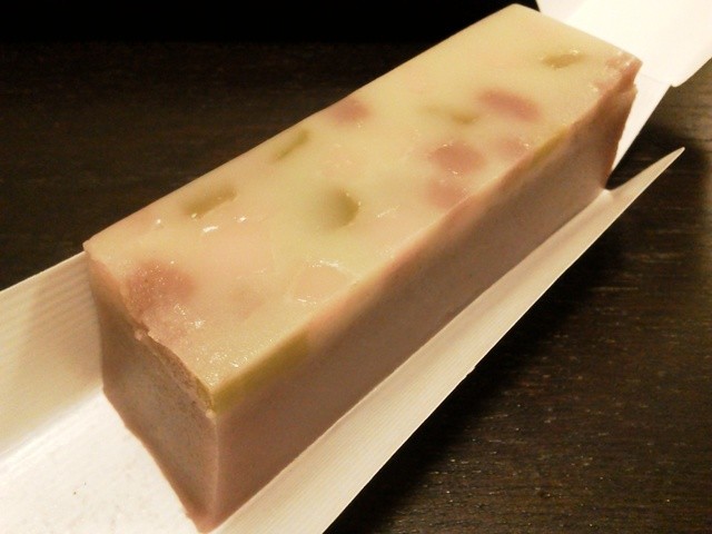 『ういろの中ではなかなかです。』by noble_minded : 伊勢 虎屋ういろ 名鉄百貨店 - 名鉄名古屋/和菓子 [食べログ]