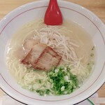 あたりや食堂 - 宮崎ラーメン。700円。