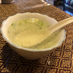 タイの食卓 パクチータイ - スープも美味しい。