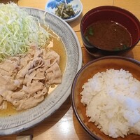 ざくろ 室町店 - 豚ロース生姜焼き（180g）